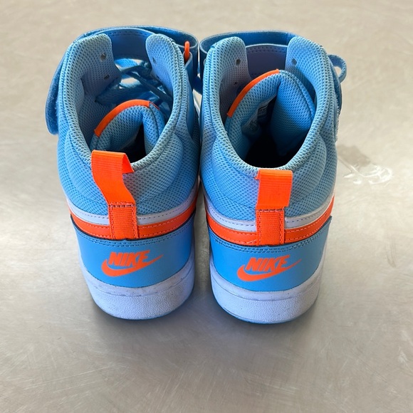 Nike Blue and White Fashion-Forward Sneakers - Picture 4 of 7